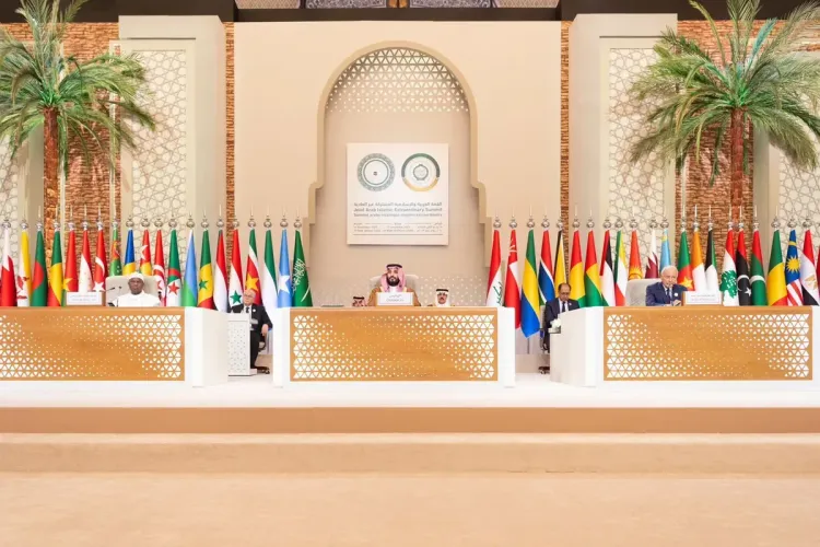 دعم الجهود التي تضطلع بها رئاسة لجنة القدس في صلب القرار الصادر عن القمة العربية والإسلامية المشتركة غير العادية