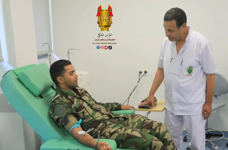 القوات المسلحة الملكية تتعبأ للمساهمة في تعزيز مخزون الدم جراء الزلزال