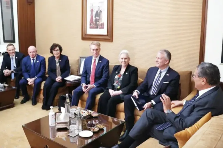 أعضاء بمجلس الشيوخ الأمريكي يشيدون بالريادة المتفردة لجلالة الملك على صعيد المنطقة