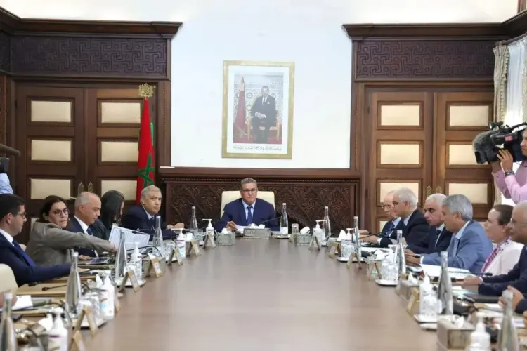 مجلس الحكومة يتدارس ثلاثة مشاريع مراسيم