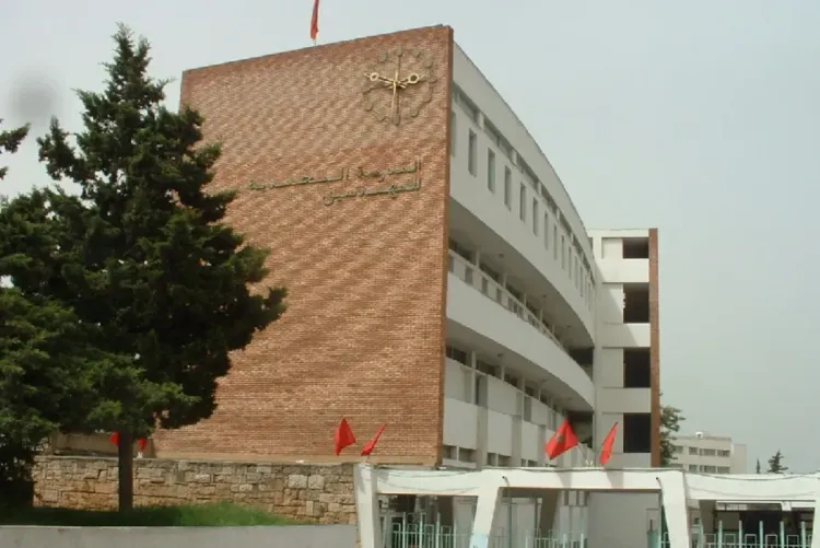 المدرسة المحمدية للمهندسين.. ندوة حول الانتقال الطاقي في قطاع صناعة السيارات بالمغرب