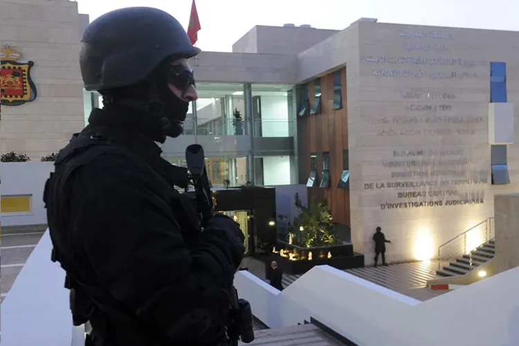 الدار البيضاء: توقيف 3 موالين لداعش للاشتباه في تورطهم في ارتكاب جريمة قتل عمد في إطار مشروع إرهابي