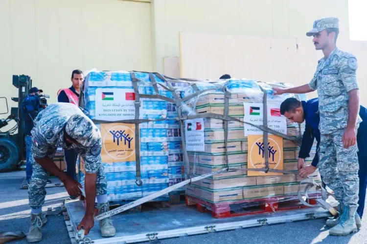 إدخال جزء كبير من المساعدات الإنسانية التي أمر بها صاحب الجلالة الملك محمد السادس لفائدة السكان الفلسطينيين إلى غزة