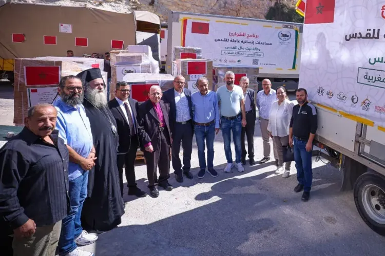 المطران عطا الله حنا: مبادرة جلالة الملك بإرسال مساعدات إلى فلسطين نور تجلى وسط الحزن والأسى الذي يخيم على فلسطين