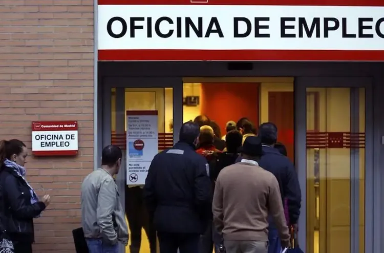 المغاربة يتصدرون قائمة المسجلين في الضمان الاجتماعي الإسباني