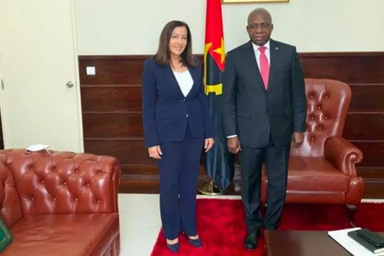 سفارة المغرب بلواندا تقيم حفل استقبال بمناسبة الذكرى الـ47 للمسيرة الخضراء