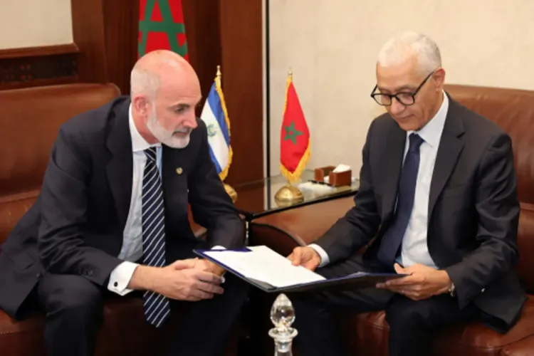 السيد رشيد الطالبي يتباحث مع سفير جمهورية السلفادور بالمغرب