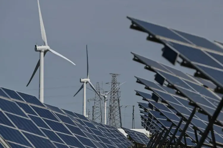 موقع إماراتي يؤكد أن المغرب يتبوأ مركزا مرموقا في مؤشر جاذبيته للطاقات المتجددة