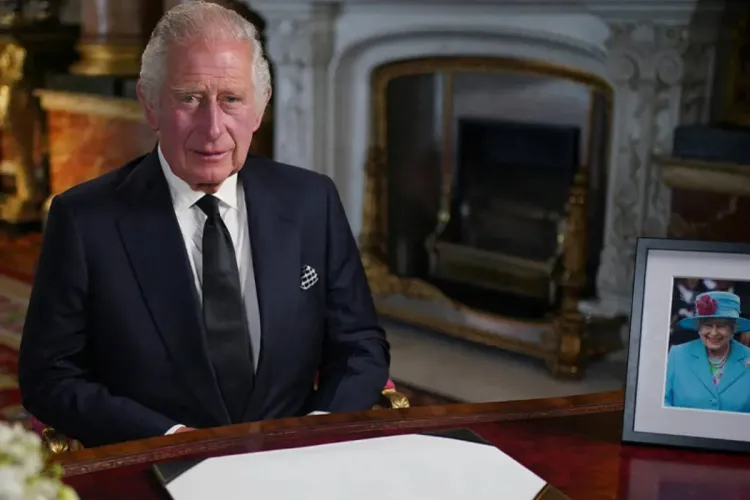 تنصيب الملك تشارلز الثالث بعد وفاة والدته إليزابيث الثانية