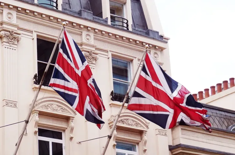 المملكة المتحدة: الحكومة تكشف عن خطة تهدف إلى خلق 400 ألف منصب شغل في قطاع الطاقات المتجددة