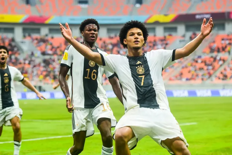 فرنسا تلاقي ألمانيا في نهائي كأس العالم تحت 17 سنة