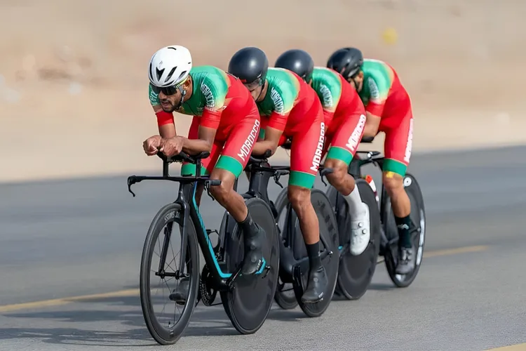 البطولة العربية للسباقات على الطريق: المنتخب المغربي للدراجات يحرز فضية السباق العام حسب الفرق