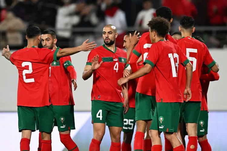 لائحة المنتخب المغربي المستدعاة لمباراتي الغابون وليسوتو