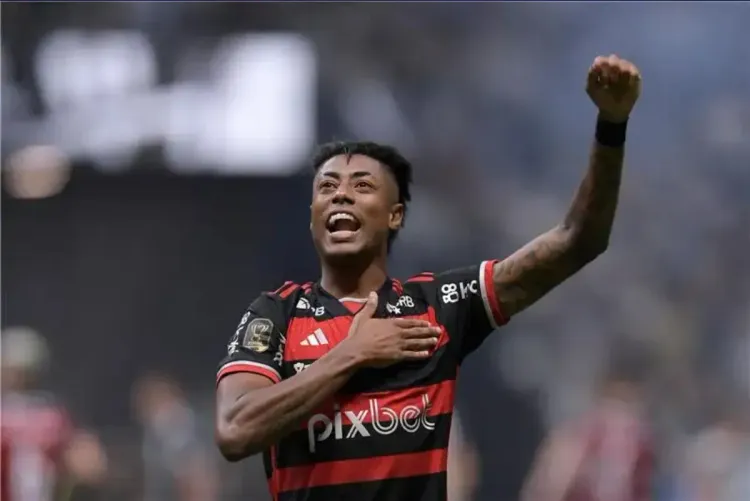 البرازيل.. إحالة المهاجم برونو هنريكي لاعب فلامنغو على القضاء بتهمة التلاعب المرتبط بالمراهنات الرياضية