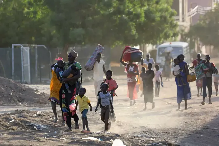 حصيلة ضحايا النزاع بالسودان ترتفع إلى 822 شخصا