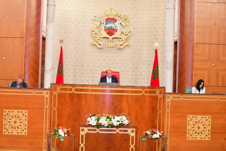 رئيس مجلس المستشارين يدعو إلى التفكير في الآليات المؤسساتية والتمويلية الكفيلة بتسريع تفعيل الجهوية المتقدمة