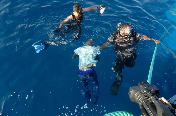 انتشال 31 جثة متقدمة في  التحلل قبالة سواحل تونس