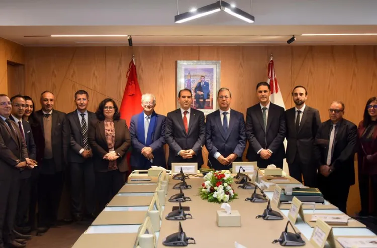 الرباط.. توقيع مذكرة تفاهم لتعزيز مبادئ النزاهة والشفافية والوقاية من الفساد داخل القطاعين العام والخاص