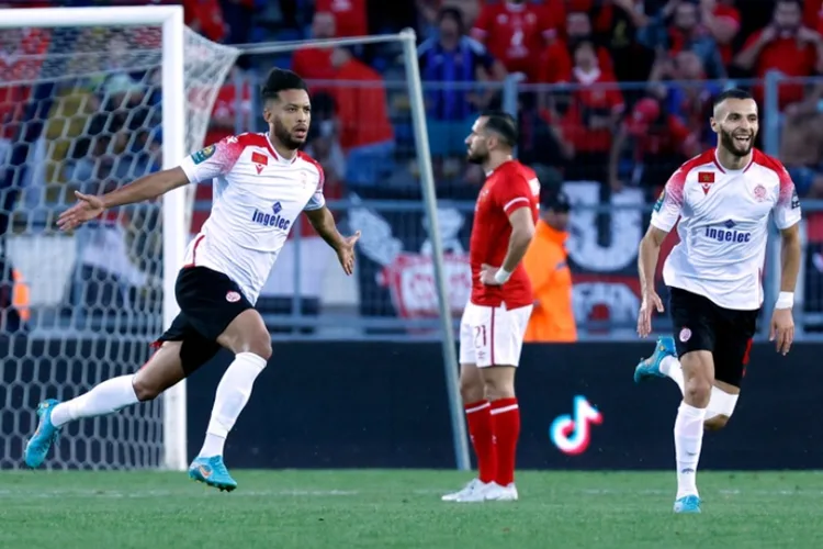 ذهاب نهائي دوري أبطال إفريقيا: الوداد يواجه الأهلي بعزيمة الحفاظ على اللقب