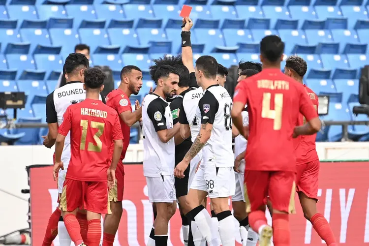 الوداد يحتج على تحكيم مباراته أمام السد في بطولة الأندية العربية