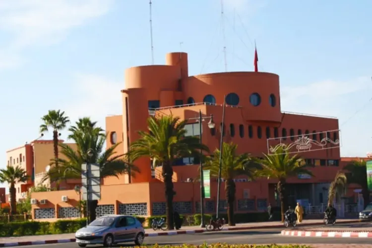 الوكالة المستقلة لتوزيع الماء والكهرباء بمراكش تؤكد أن الماء الموزع يستجيب لجميع المعايير المعتمدة