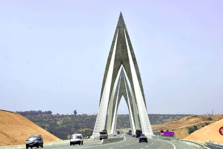 عيد الأضحى.. الوكالة الوطنية للسلامة الطرقية تدعو كافة مستعملي الطريق إلى اتخاذ كل الاحتياطات والتدابير اللازمة