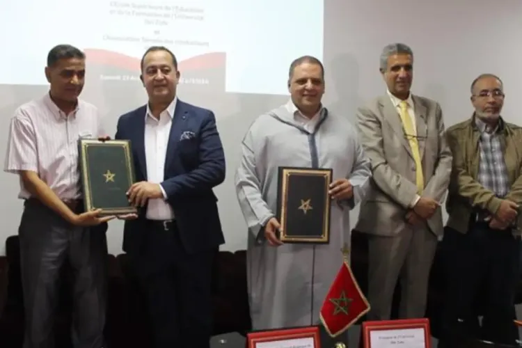 أكادير : توقيع إتفاقية شراكة لتعزيز المهارات اللغوية لسائقي سيارات الأجرة في قطاع السياحة