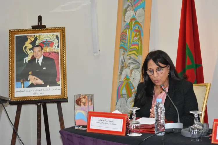 آمنة بوعياش تتوج بجائزة نساء المستقبل 2024 تقديرا لالتزامها بحماية حقوق الإنسان