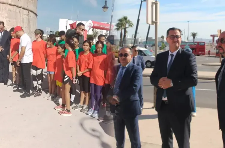 انطلاق سباق التناوب الرمزي المسيرة الخضراء من طنجة نحو بئر الكندوز