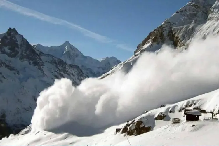 إرتفاع حصيلة وفيات إنهيار ثلجي بجبال الألب الفرنسية