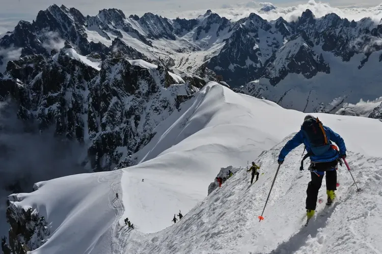 فرنسا: 4 قتلى في انهيار ثلجي في جبل مون بلان