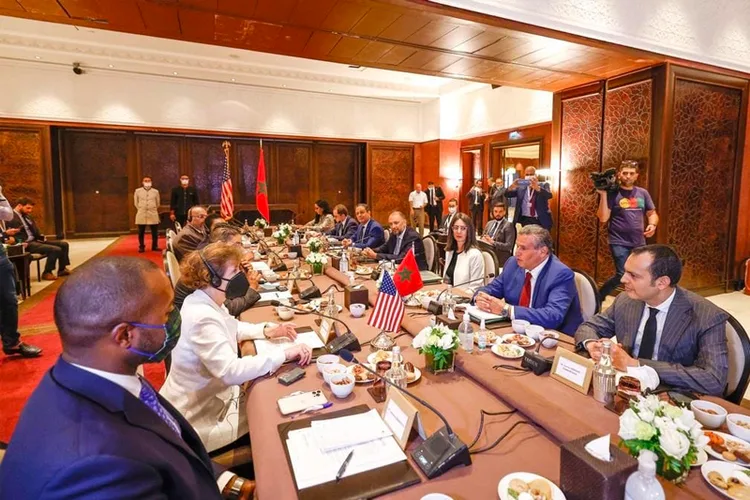 رئيس الحكومة يجري مباحثات مع رئيسة هيئة تحدي الألفية