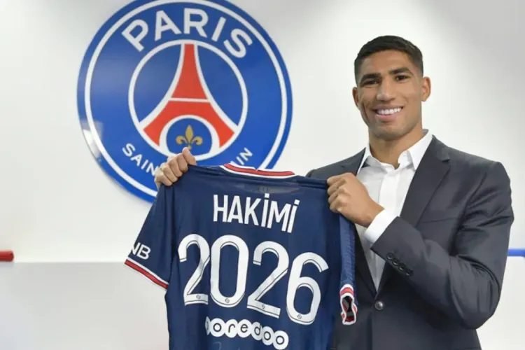 وكيل أعمال المغربي أشرف حكيمي ويوضح حقيقة رغبة الأخير في الرحيل عن نادي الPSG