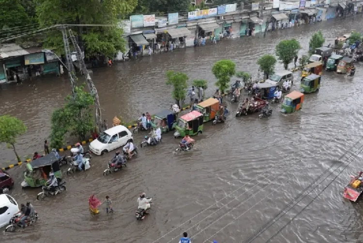 باكستان.. الأمطار الموسمية و العواصف تودي بحياة 18 شخصا شمال شرق البلاد