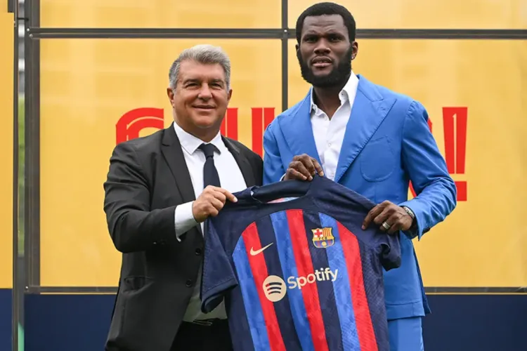الإيفواري فرانك كيسي ينضم رسمياً إلى نادي برشلونة