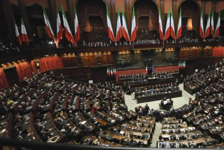 برلمانيون إيطاليون يستنكرون الانتهاكات الجسيمة لحقوق الإنسان في الجزائر