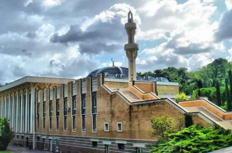 بروما، الصناعة التقليدية المغربية تزين أكبر مسجد في أوروبا