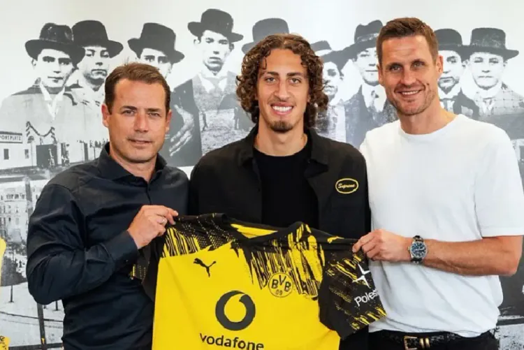 بطولة ألمانيا لكرة القدم .. دورتموند يتعاقد مع المهاجم البرتغالي سيلفا