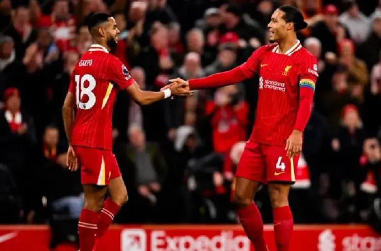 بطولة إنكلترا: ليفربول يحافظ على بدايته المثالية ويونايتد يعبر تشلسي