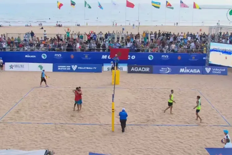 تأهل ثلاث منتخبات مغربية إلى الدور النهائي لكرة الطائرة الإفريقية