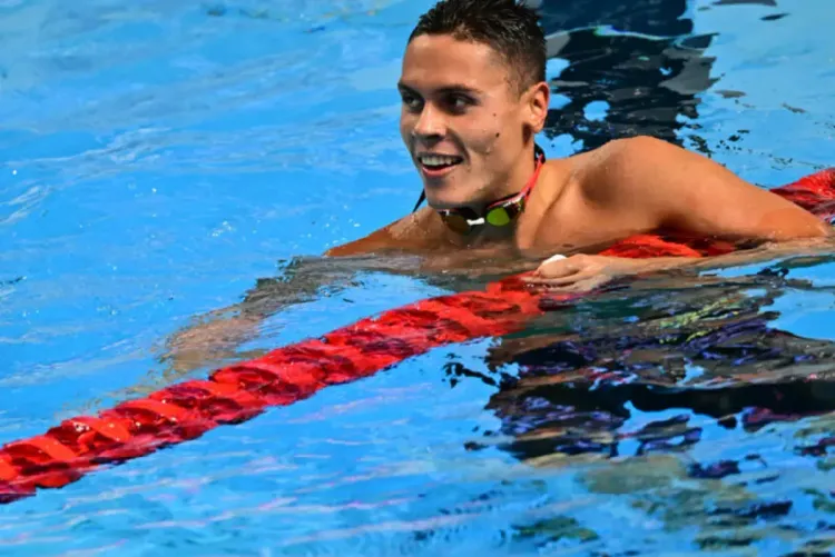 بطولة العالم للسباحة.. الروماني بوبوفيتشي يفوز بلقب سباق 200 متر سباحة حرة