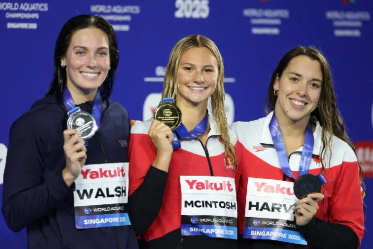 بطولة العالم للسباحة.. الكندية ماكنتوش تفوز بسباق 200 متر متنوعة وتحقق ذهبيتها الثانية