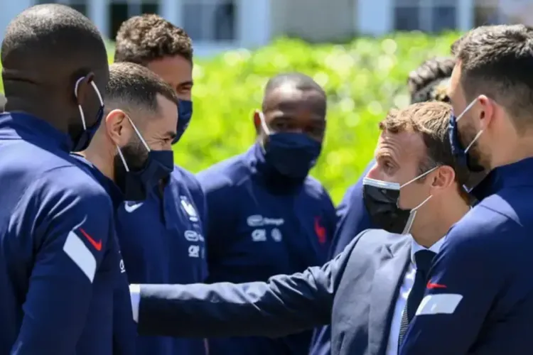 كريم بنزيما يحرج ماكرون قبل نهائي كأس العالم!