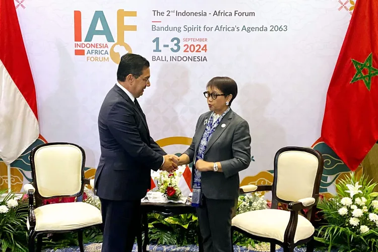 ناصر بوريطة يتباحث ببالي مع وزيرة الشؤون الخارجية الأندونيسية