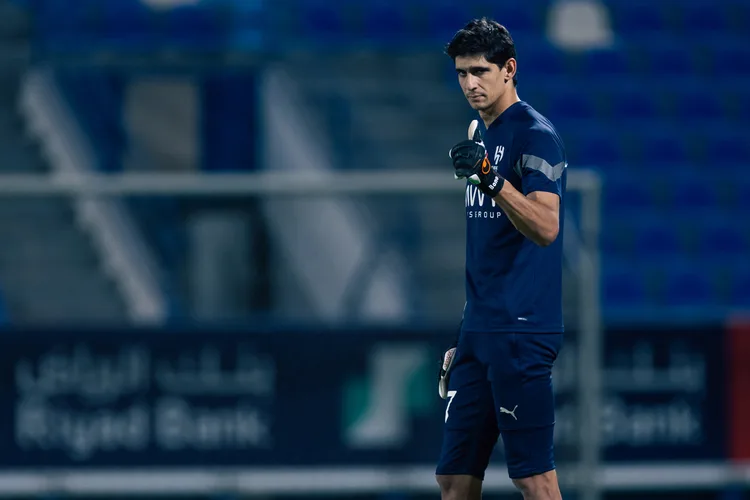 بونو يتحدث عن أسباب فشل انتقاله لريال مدريد