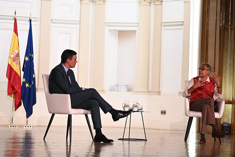 الرئيس الإسباني يشيد بجهود المغرب من أجل محاربة عصابات الهجرة غير الشرعية