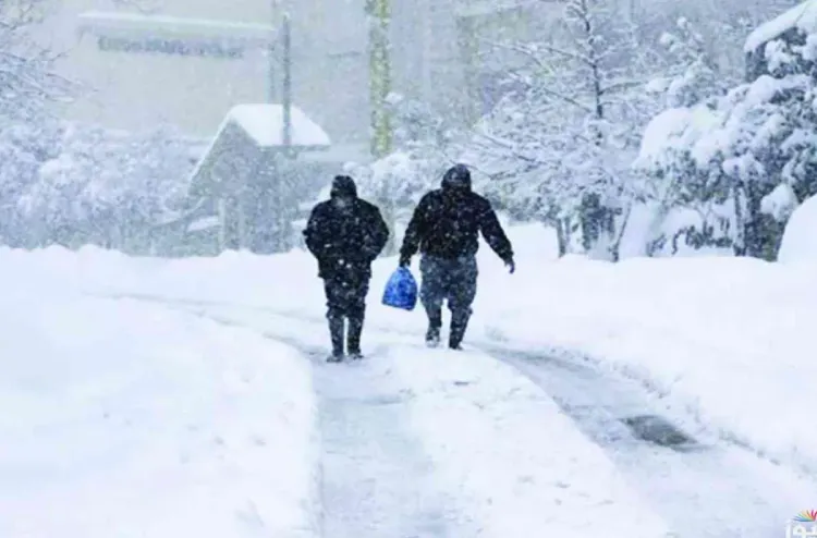 تساقط الثلوج.. حركة المرور تعود إلى طبيعتها على الطريق الجهوية 302 الرابطة بين تبانت وزاوية أحنصال