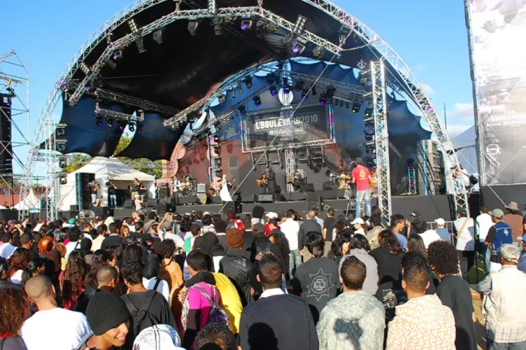 تنزيل برنامج غني ومتنوع لتنشيط الحياة الثقافية والفنية خلال سنة 2022 بالدار البيضاء