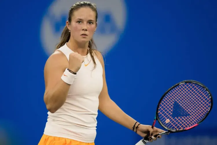 بطولة فرنسا المفتوحة 2022 : الروسية داريا كاساتكينا تتأهل إلى دور ربع النهاية