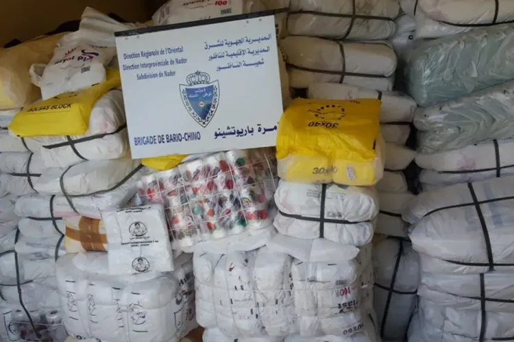 مصالح الجمارك تعلن حجز 283 طنا من الأكياس البلاستيكية المهربة